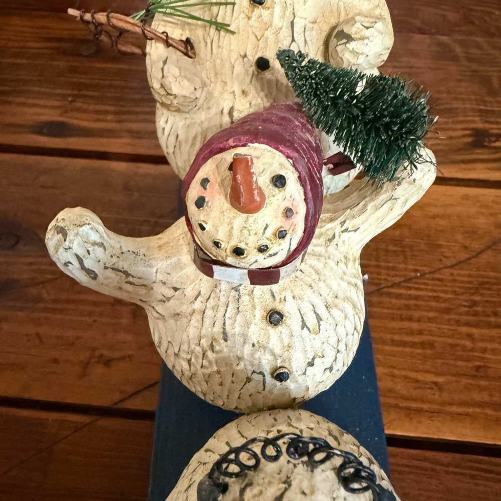 Sledding Snowman Family Holiday Decoration - Winter Wonderland